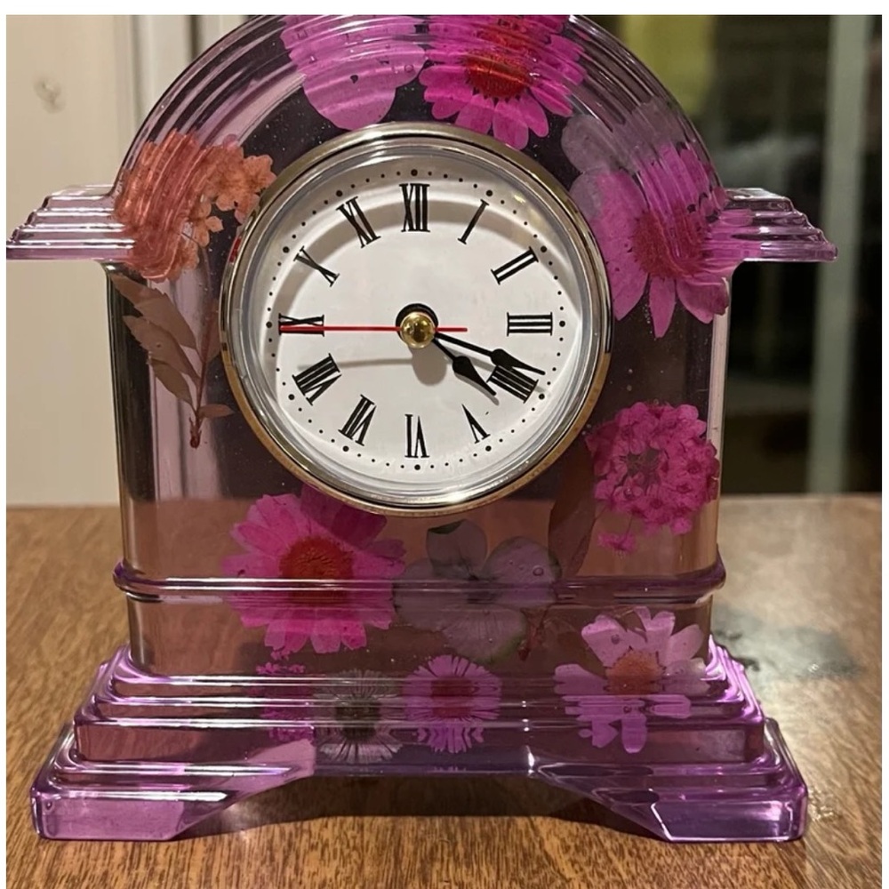 Handcrafted “Amethyst Bloom” Desk Clock